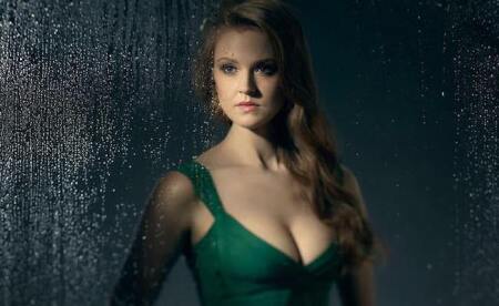 Meet Gotham's New Poison Ivy