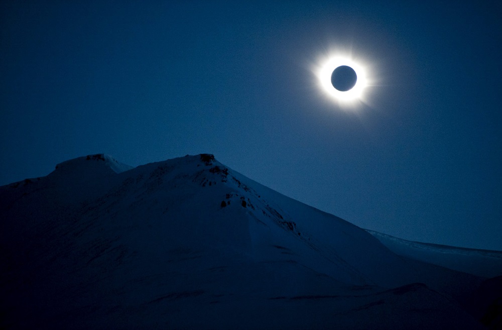 Solar Eclipse, Supermoon and Spring Equinox: 3 Celestial Shows in One Day  Christian Times