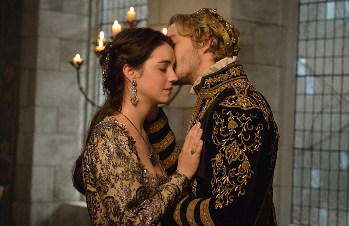 Reign': Toby Regbo on the love triangle, Lola's baby, and King Henry