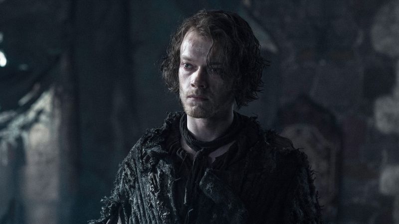 Game Of Thrones Season 7 Spoilers Alfie Allen Talks About Theon Greyjoy And More Torture 