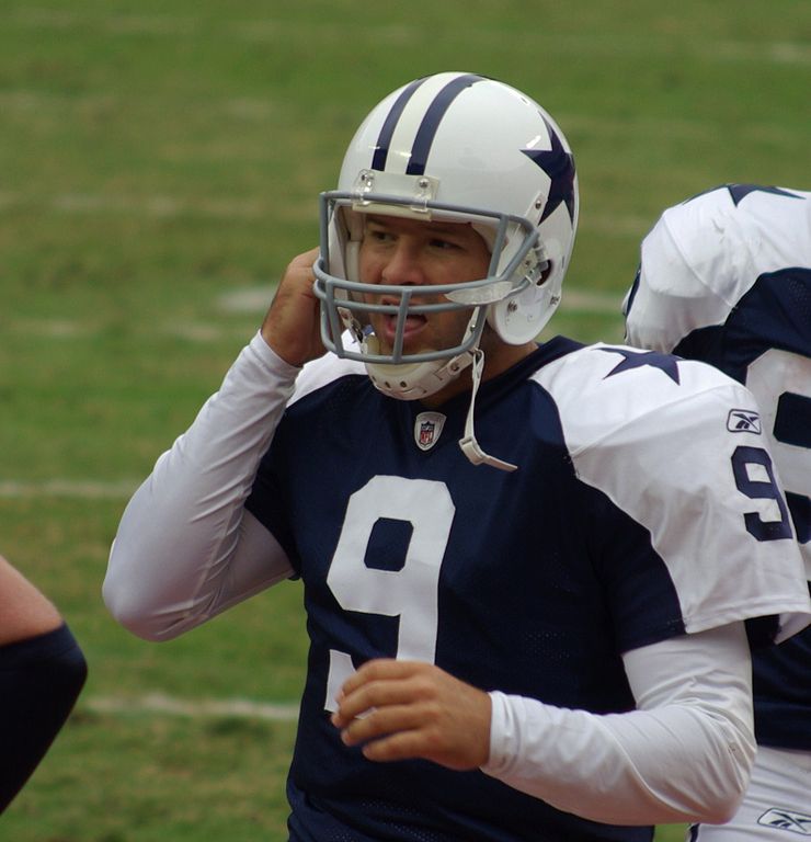 File:Texans vs Cowboys preseason 2010.jpg - Wikipedia