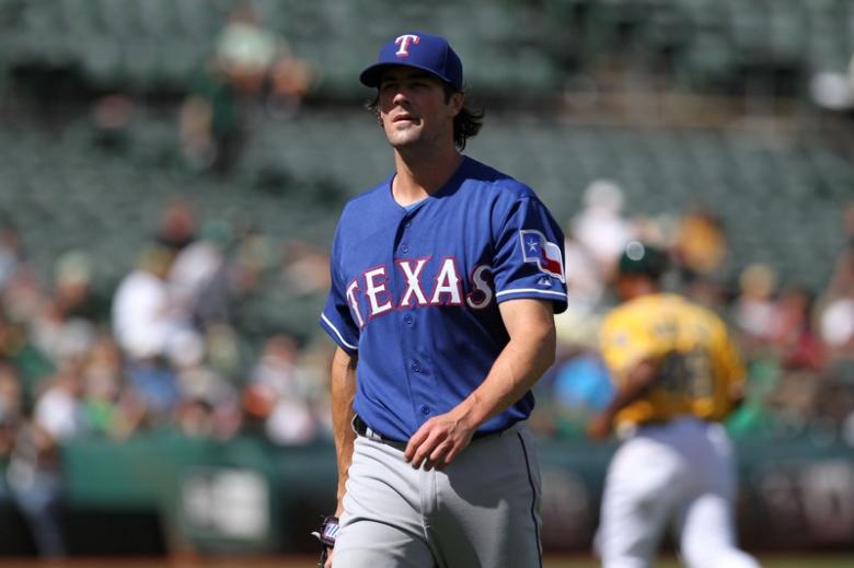 Texas Rangers Cole Hamels gives his mansion to charity
