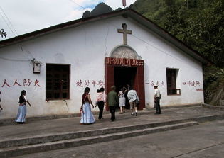 Chinese human rights lawyer suffers from severe trauma after 18 months in detention