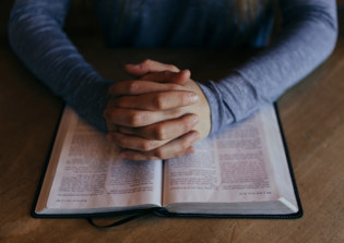 School accused of attempting to convert students to Islam