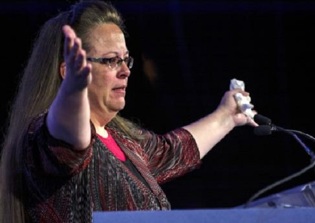 Kim Davis marriage license lawsuits dismissed; court rules for Rowan County clerk