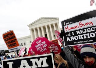 Iowa Supreme Court suspends enforcement of law requiring 3-day waiting period before abortion