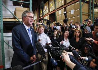Amid Hillary Clinton Email Controversy, Jeb Bush Also Said to Have Used Private Email Account as Governor