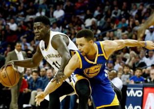 NBA trade rumors: Knicks looking to acquire Jrue Holiday?