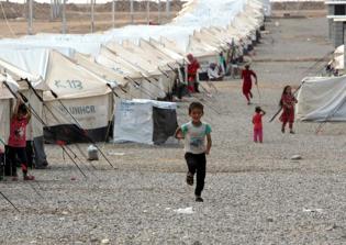 ISIS chainsaws 9 Iraqi youths in half in Mosul