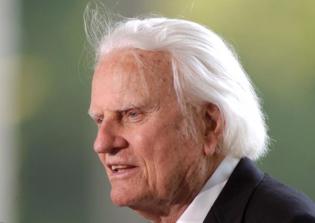 Over 94,000 sign petition calling for national holiday honoring Billy Graham