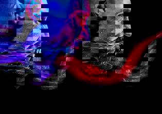 'The Strain' season 3 spoilers, plot news: New season will be shorter; trailer reveals global paranoia