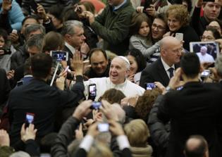 Pope Francis, young YouTube celebrities talk global issues; pontiff expresses appreciation for beauty vlogs