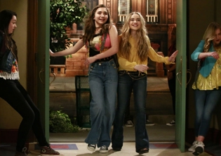 'Girl Meets World' season 3 spoilers: Nostalgic episode coming; Linda Cardellini to cameo?