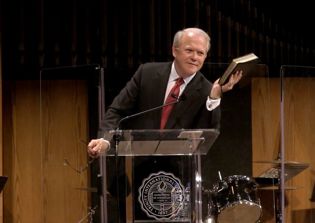 Former SBC President Frank Page announces retirement citing 'personal failing'