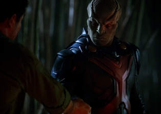 'Supergirl' season 2 spoilers, plot news: Premiere title revealed, Martian Manhunter's return unlocks Jeremiah Danvers mystery