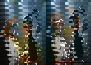 'Bill & Ted 3' release date, news: Keanu Reeves says film is moving closer to production; Queen Elizabeth to cameo?