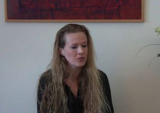 Swedish court says pro-life midwife must assist in abortions to keep her job