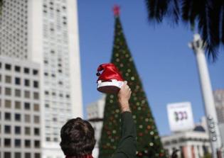 Rainbow City Community Leaders Host Nativity Scene Despite Demands From Atheist Group