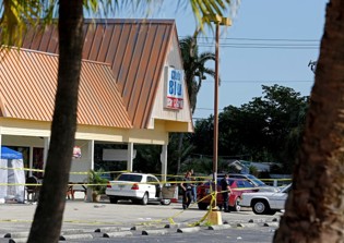 Florida nightclub shooting: 2 dead, 17 wounded at Club Blu teen party