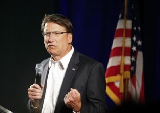 DOJ says North Carolina LGBT law 'violates civil rights,' but state refuses to be bullied