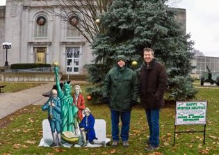 Atheist nativity scene outside erected outside Illinois courthouse