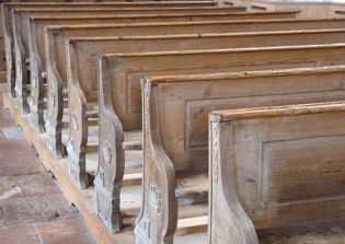 Study links decline of church attendance to rise of Christian Right