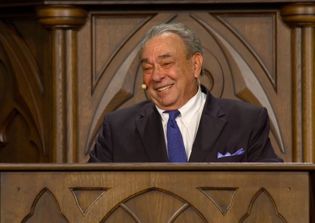 Famed theologian RC Sproul dies after being hospitalized due to breathing difficulties