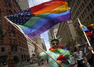 Democratic lawmakers propose nationwide ban on gay conversion therapy