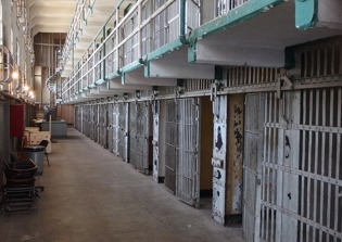 Convicted murderer sues Kansas prison for 'imposing strong Christian values'