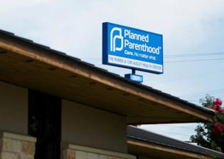 Presbyterian minister conducts blessing ceremony for Planned Parenthood facility in Portland