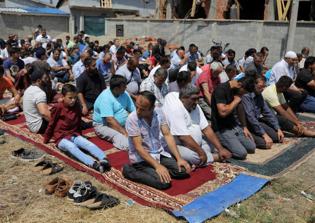 Fatwa issued by top Saudi scholar says Muslims can pray in churches and synagogues