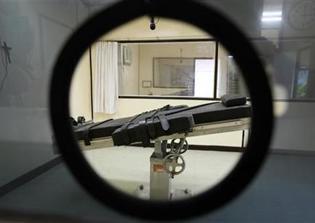 Okla. Governor Stalls Execution Pending Controversial Lethal Drug