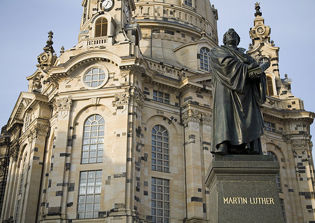 Protestant leaders sign 'Reforming Catholic Confession' marking 500th anniversary of Reformation