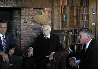 Billy Graham health condition news update 2016: Franklin Graham shares latest on father's health