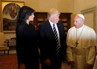 Trump's evangelical advisor seeks papal meeting over critical article in Jesuit journal