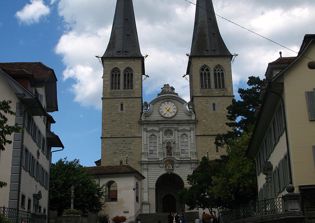 Many refugees in Switzerland are now turning to Christianity