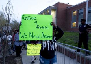 Religious Leaders Call for Peace After Baltimore Riots