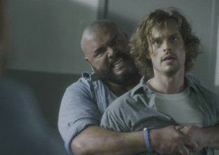 'Criminal Minds' season 12 episode 18 spoilers: Reid starts doubting Shaw; BAU goes underground to catch vampire-like unsub