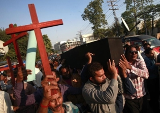 Pakistani Christians gather in Lahore to demand justice for cousins accused of blasphemy