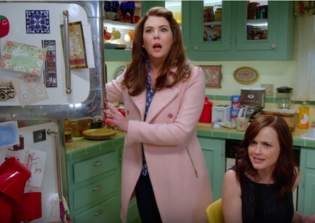 'Gilmore Girls: A Year in the Life' news, spoilers: Revival ends with Rory revealing that she's pregnant