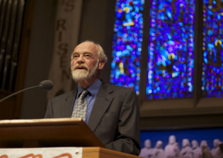 Pastor and The Message Bible author Eugene Peterson dies 