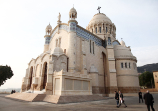 12 Christians Detained in Algeria After Worship Gathering as Police Seize Bibles