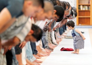 Muslim employees file complaint against Wisconsin company for alleged religious discrimination
