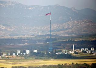 North Korean defectors launch balloons containing 1,000 digital Bibles across border