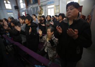 Chinese provincial officials order Catholic media outlet to stop reporting about pilgrimages