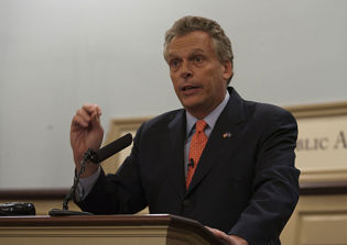 Virginia governor issues order requiring state contractors to have anti-discrimination policies