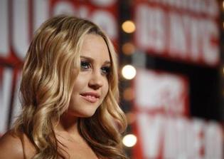 Amanda Bynes Says 'Microchip' Made Her Accuse Father of Sexual Molestation