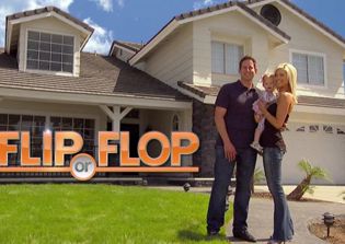'Flip or Flop' El Moussa divorce news: Christina and Tarek El Moussa all smiles in new behind-the-scenes video and photo