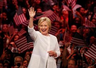 Franklin Graham congratulates Hillary Clinton on Democratic nomination win, says 'this nation is in serious trouble'