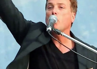 Christian singer Michael W. Smith shares 'crazy drug phase' story